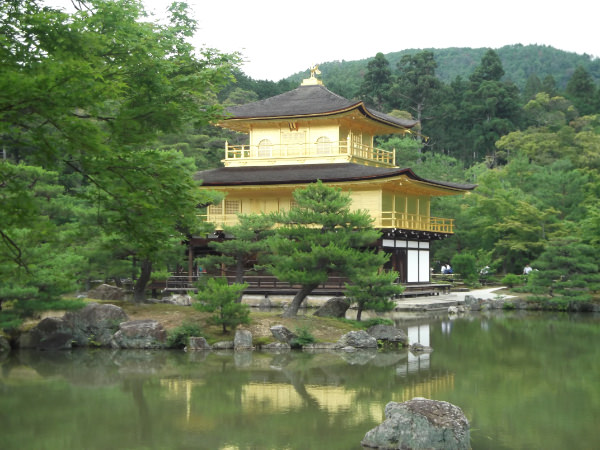 金閣寺の葦原島