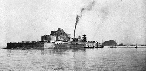 1929年頃の軍艦島（東側）全景