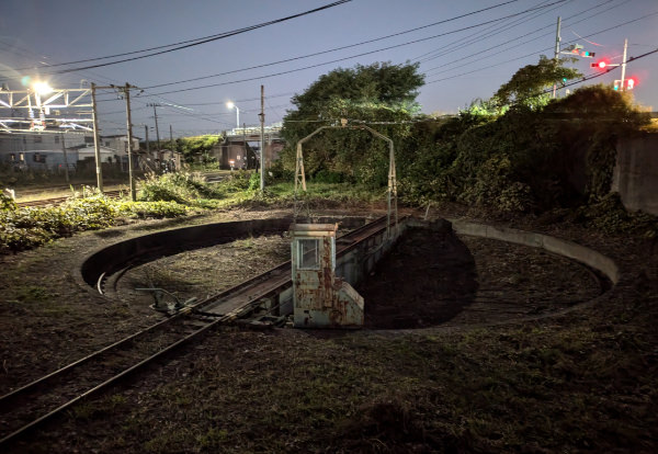 宮城県小牛田駅の転車台