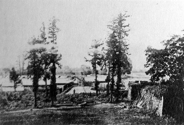 西南戦争時、熊本城内に作られた仮兵舎