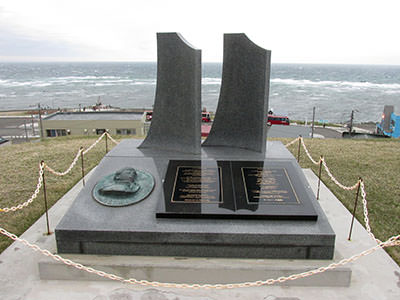 宗谷海峡に来た「ラペルーズ」の顕彰記念碑