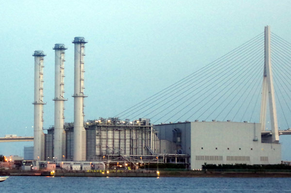 LNG火力発電所（扇島パワーステーション）