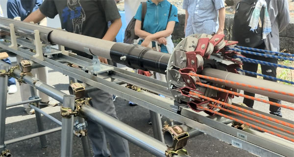 2.4トンの力で引っ張れるウインチ
