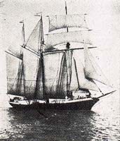 帆船ブカウ号