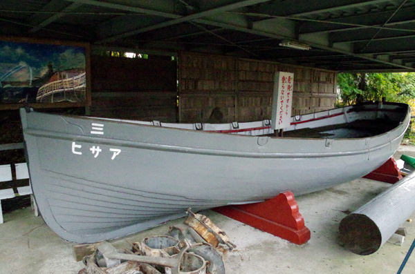 軍艦朝日のカッターボート（広瀬神社）