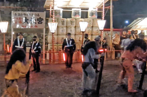 成敗されてよれよれになった鬼（吉田神社）